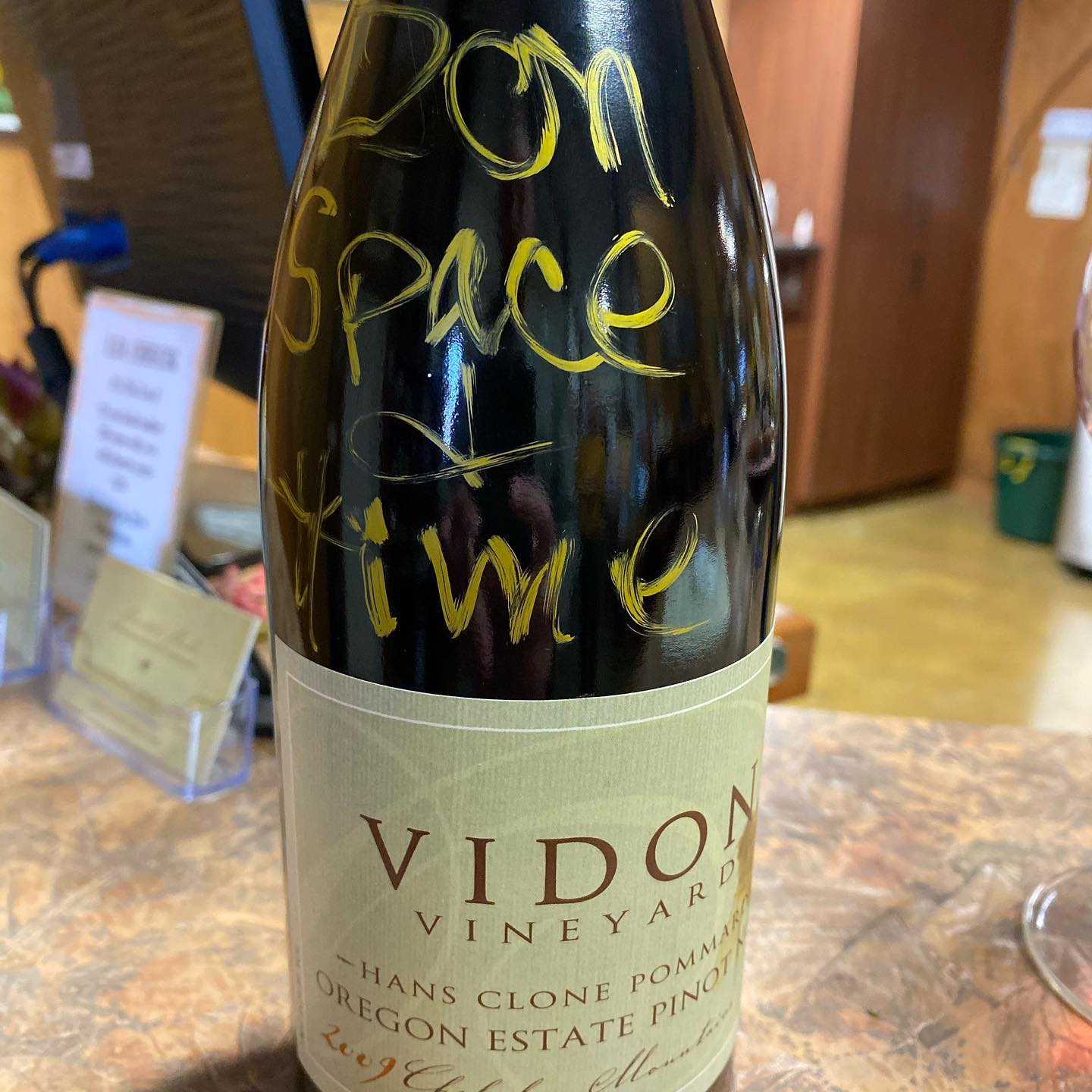 Yesterday I highlighted @vidonwine in the newsletter. There are so many aspects I enjoy…