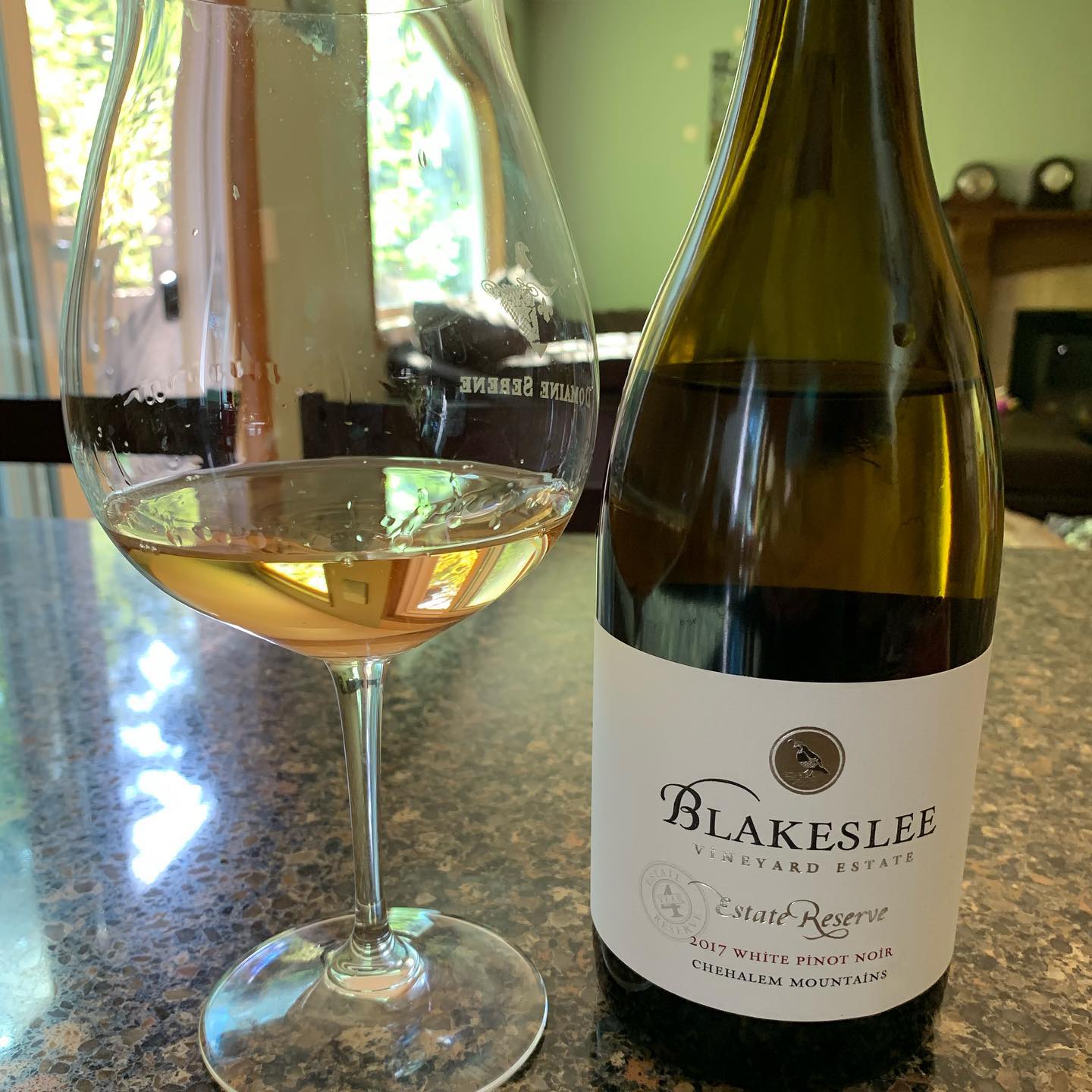 Gotta get in on this whole thing with a winedorful white pinot from @blakesleevineyard 🍷
