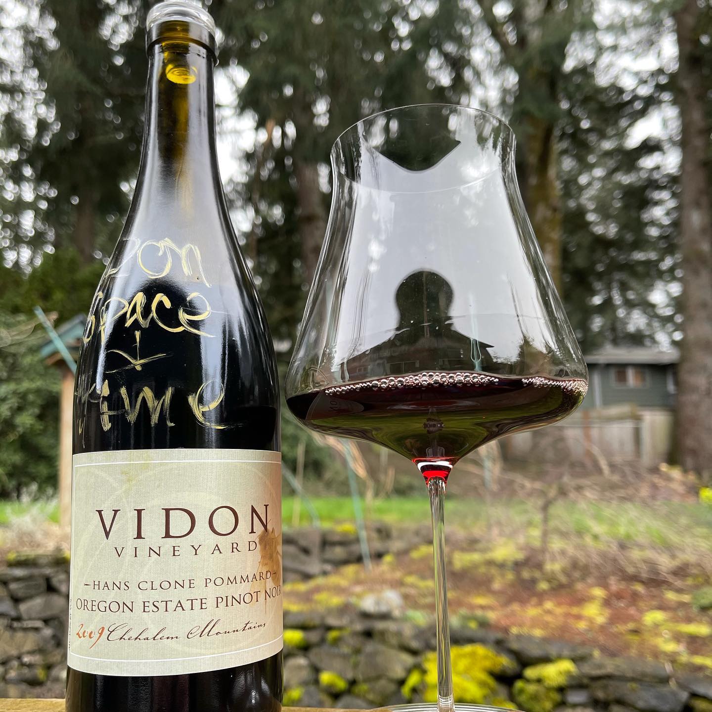 Tonight felt like a great night to open my 2009 Hans Clone Pommard from Vidon, especial…
